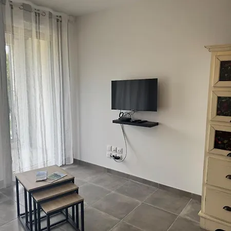 O'petit Nid Sauge T2 45m Place De Parking Διαμέρισμα